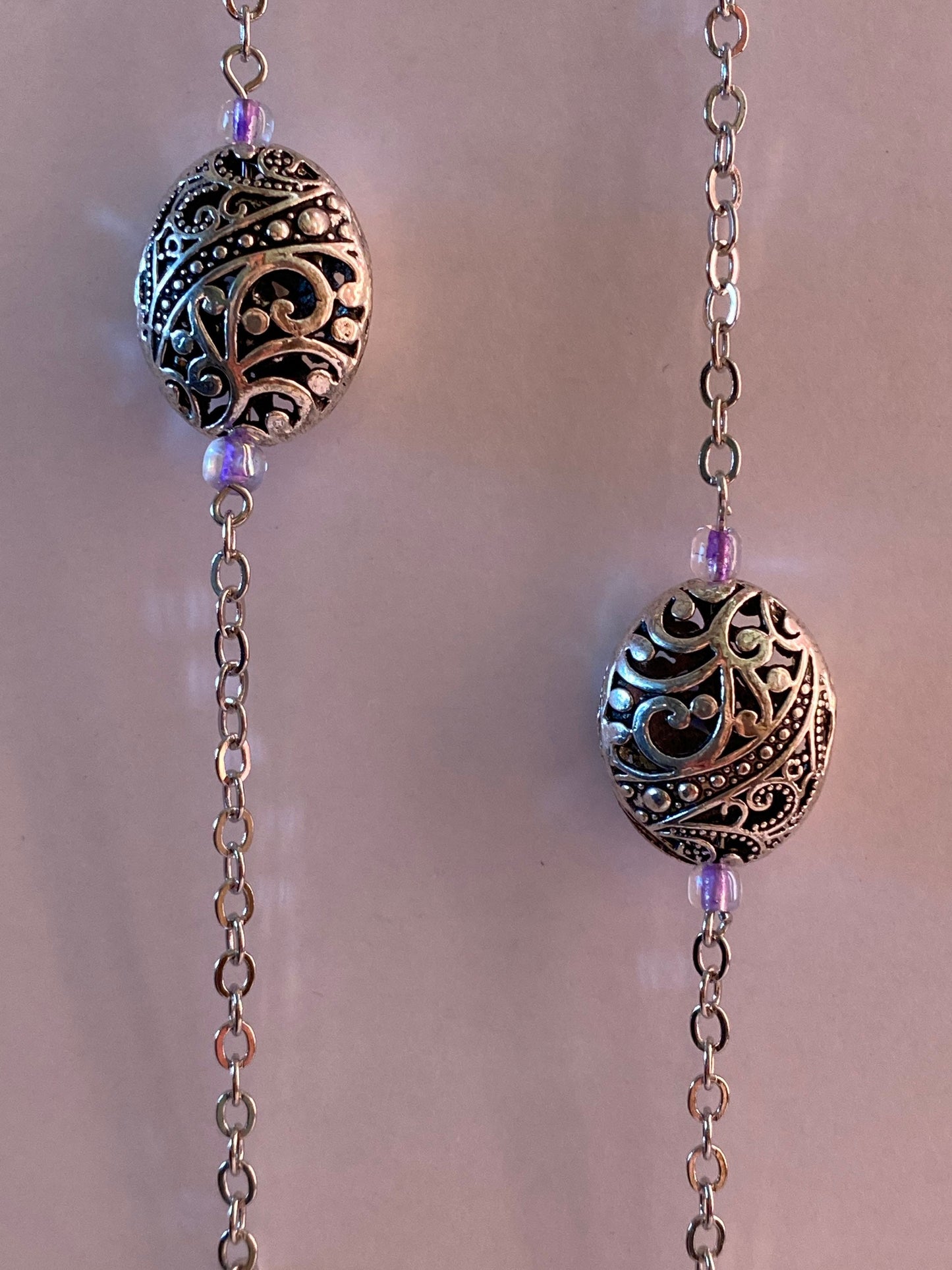 Eyeglass chain, a silver chain for sunglasses