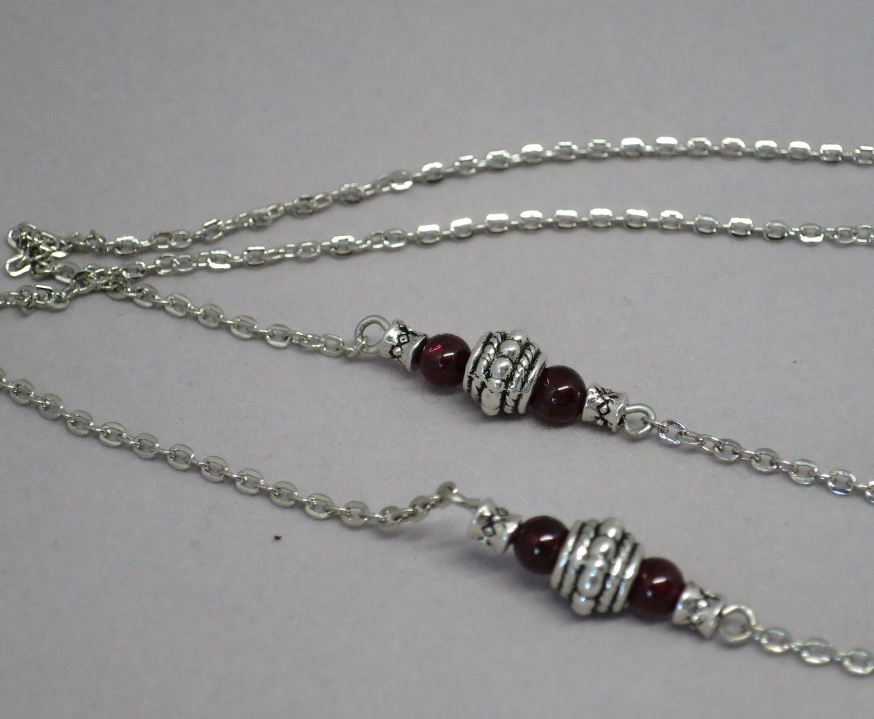 Garnet and silver eyeglass chain