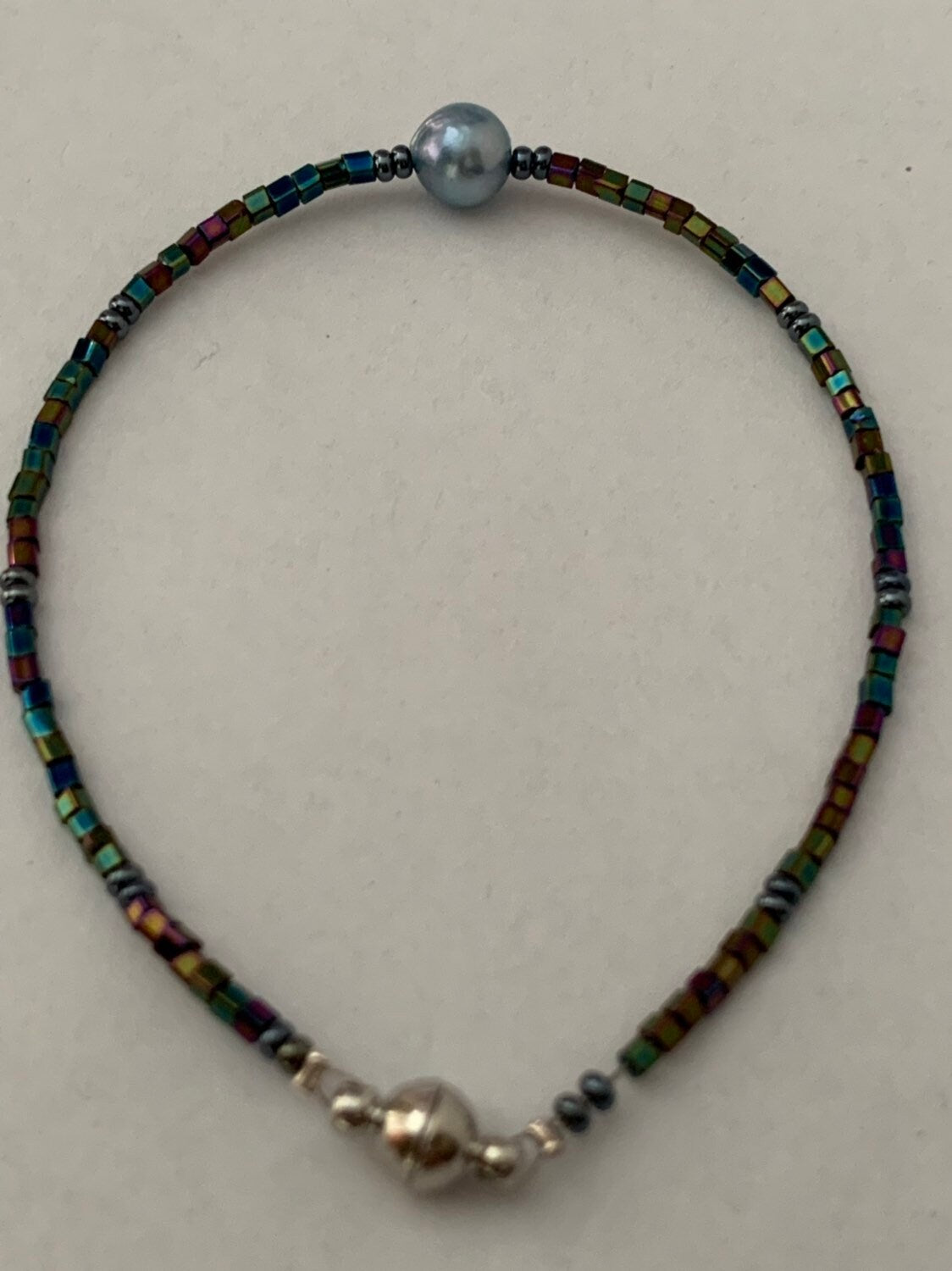 Iridescent seed bead and pearl bracelet