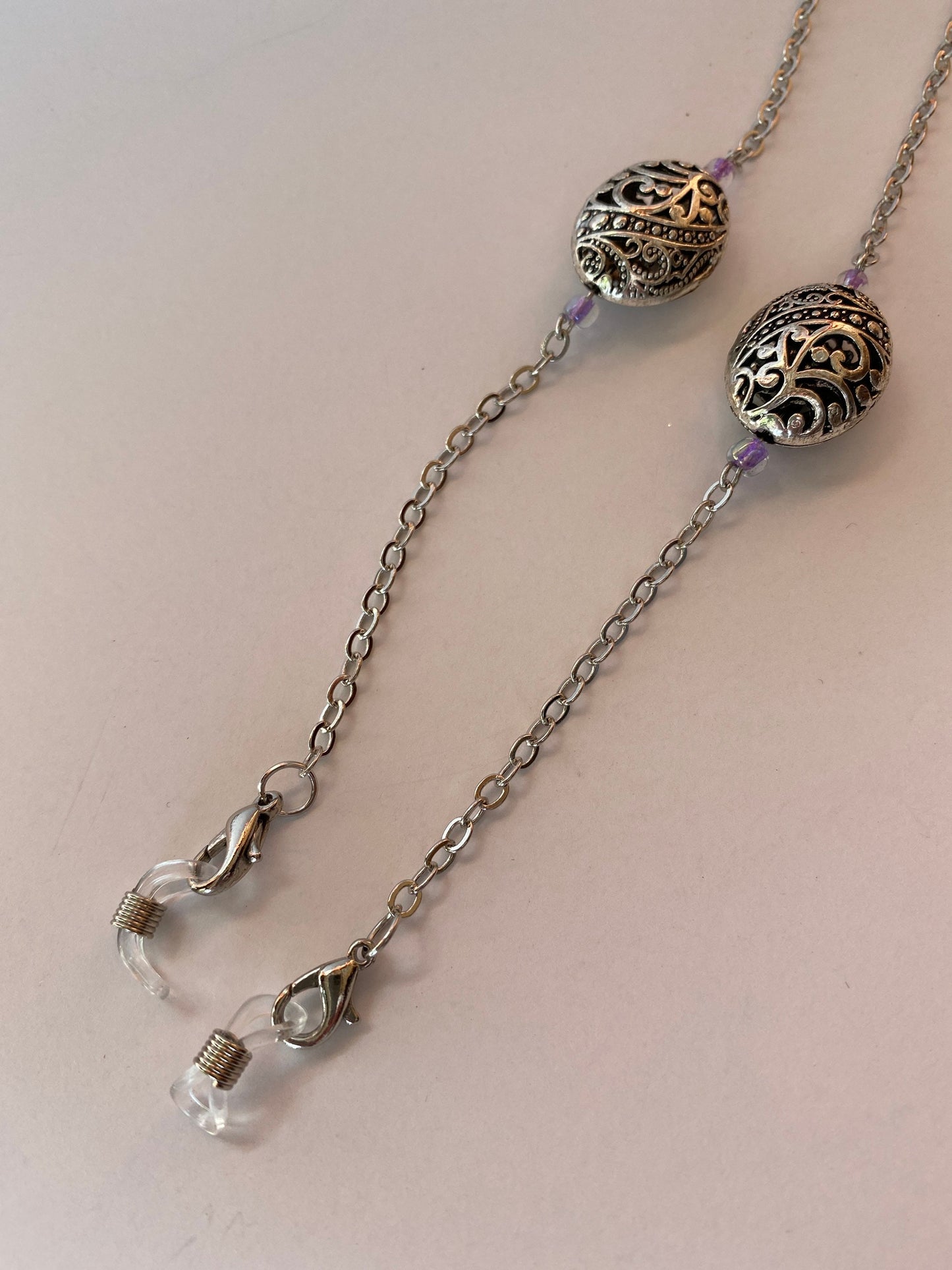 Eyeglass chain, a silver chain for sunglasses